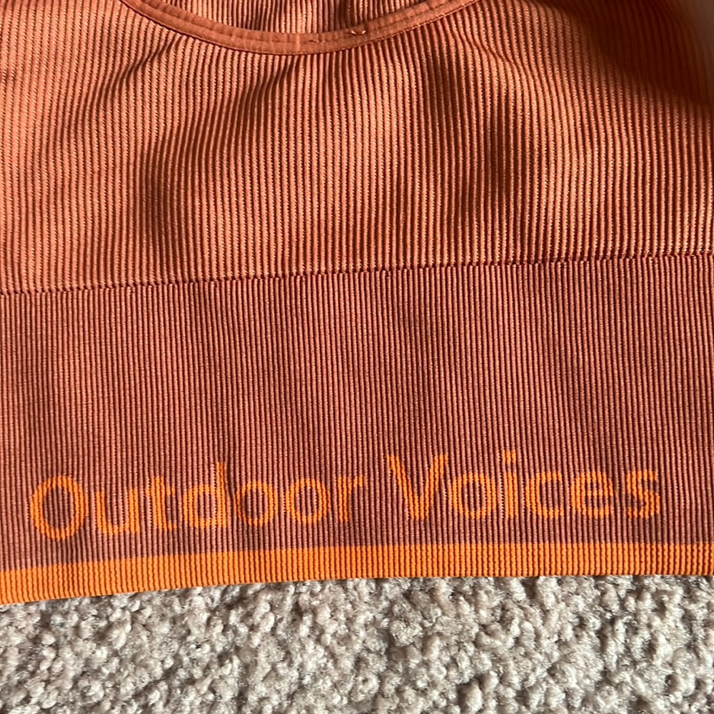 Ribbed Outdoor Voices top!!